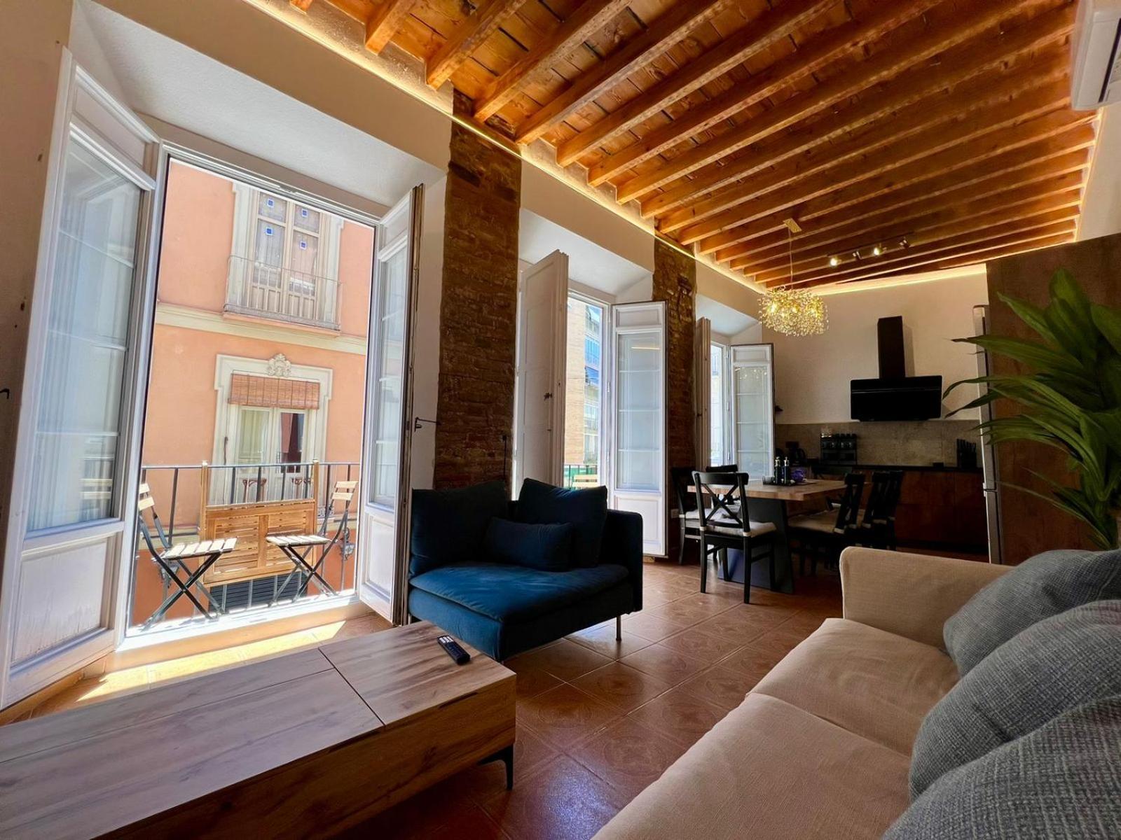 Casa Naty, Espacioso Renovado Apartamento En El Centro De Малага Екстериор снимка